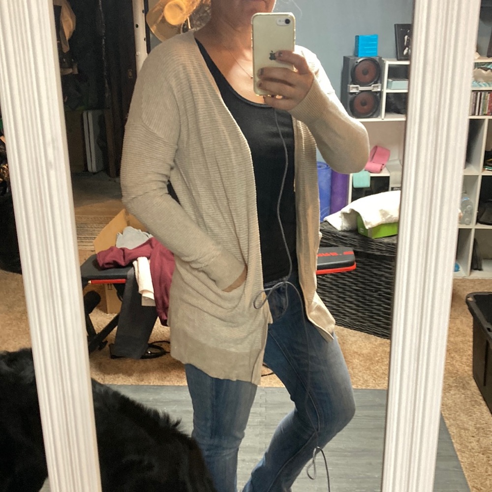 Cardigan with pockets
